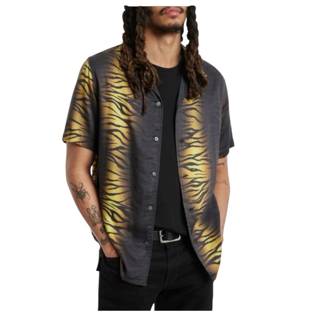 John Varvatos Danny zebra camp shirt, button down short sleeves Size Small NWT